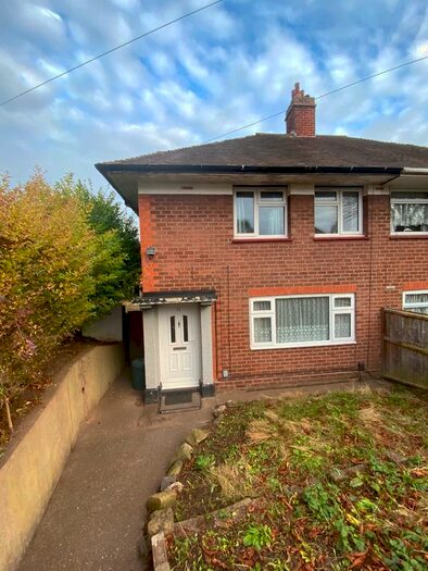 3 Bedroom Semi-Detached House To Rent In Perton Grove, Birmingham, B29