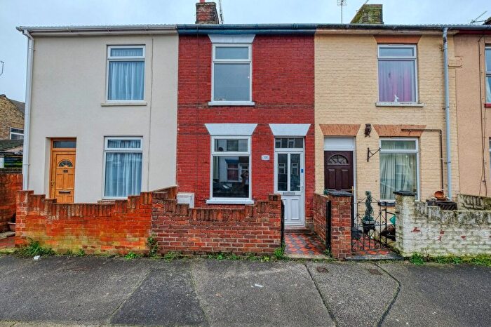 3 Bedroom Terraced House To Rent In Cambridge Road, Lowestoft, Suffolk, NR32