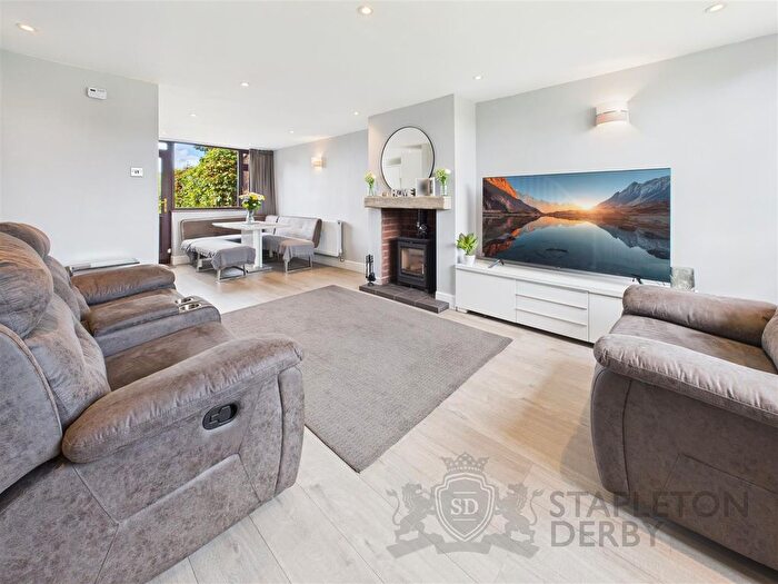 3 Bedroom Semi-detached House For Sale In Broadway, Eccleston, St. Helens, WA10