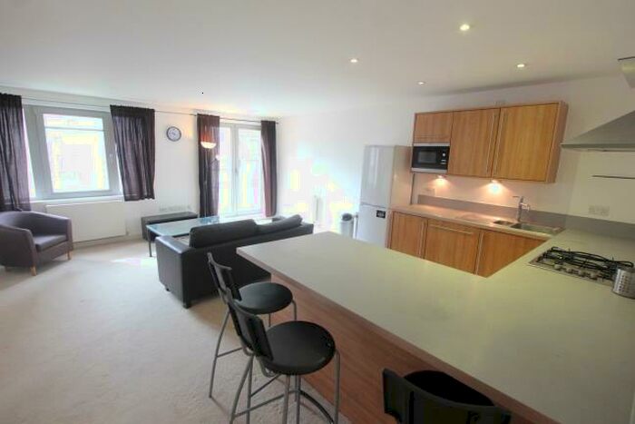 2 Bedroom Flat To Rent In Garand Court, Eden Grove, Holloway, N7