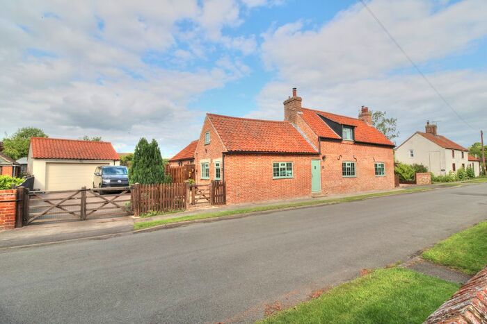 3 Bedroom Cottage For Sale In Front Street, Barnby In The Willows, Newark, NG24