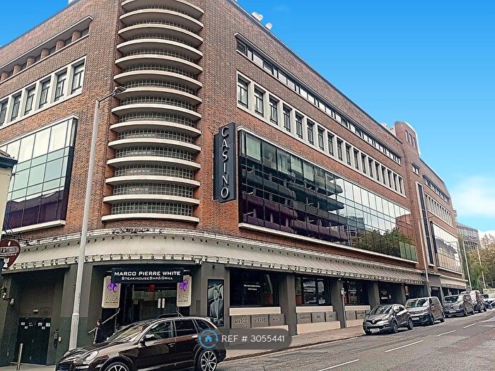 2 Bedroom Flat To Rent In The Axis, Nottingham, NG1