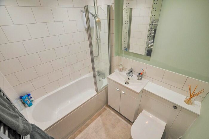 1 Bedroom Apartment For Sale In Allenview Road, Wimborne, BH21