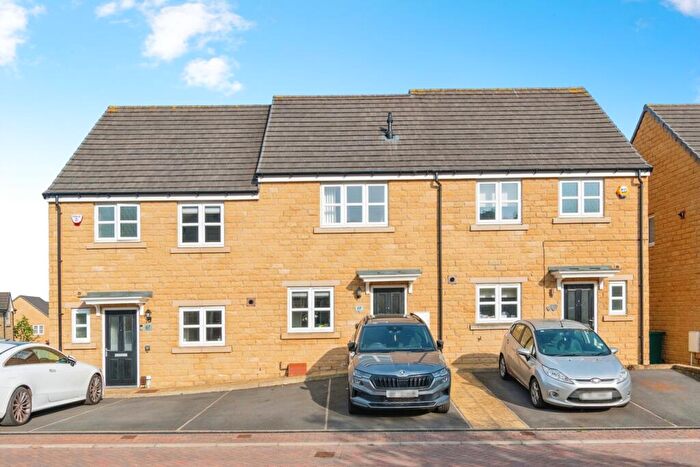 2 Bedroom Terraced House For Sale In Brompton Drive, Bradford, West Yorkshire, BD10