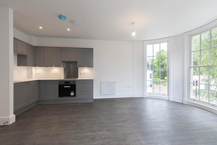 2 Bedroom Apartment To Rent In College Road, Cheltenham, GL53