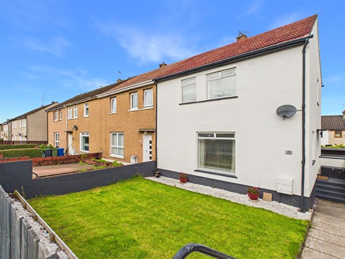3 Bedroom End Of Terrace House For Sale In Burns Drive, Johnstone, PA5