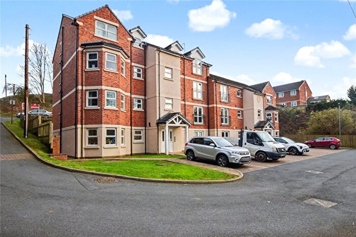 2 Bedroom Property For Sale In Farsley Beck Mews, Leeds, LS13