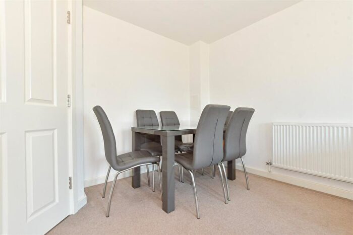2 Bedroom Terraced House For Sale In Kingfisher Close, Upstreet, Canterbury, Kent, CT3