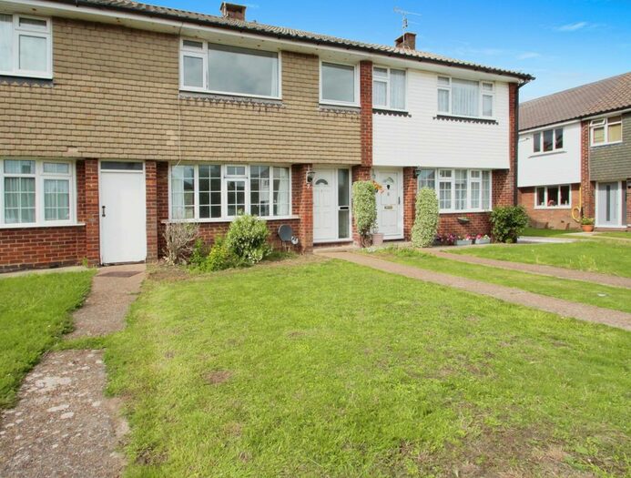 3 Bedroom Terraced House To Rent In Pilgrims Close, Worthing, BN14