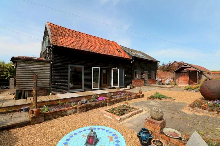 4 Bedroom Barn Conversion To Rent In Church Farm Barns, New Buckenham, NR16