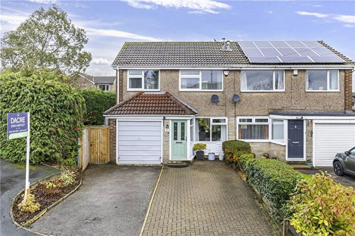 3 Bedroom Semi-Detached House For Sale In Kenworthy Garth, Leeds, West Yorkshire, LS16