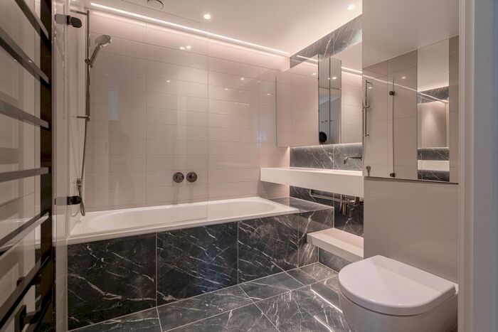 2 Bedroom Flat To Rent In White City Living, Parkside Apartments, Cascade Way, White City, W12