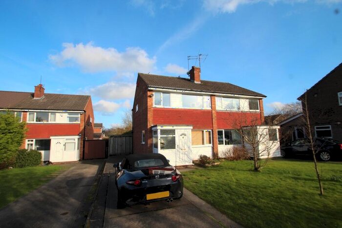 3 Bedroom House To Rent In Birkdale Drive, Leeds, West Yorkshire, Uk, LS17