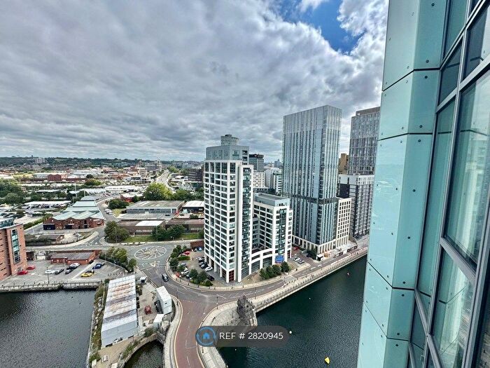 2 Bedroom Flat To Rent In Alexandra Tower, Liverpool, L3