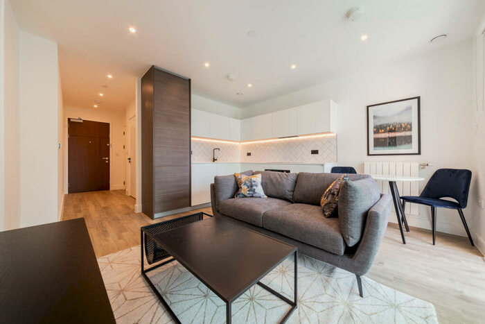 Apartment To Rent In Quill House, Plowden Road, London, SE3