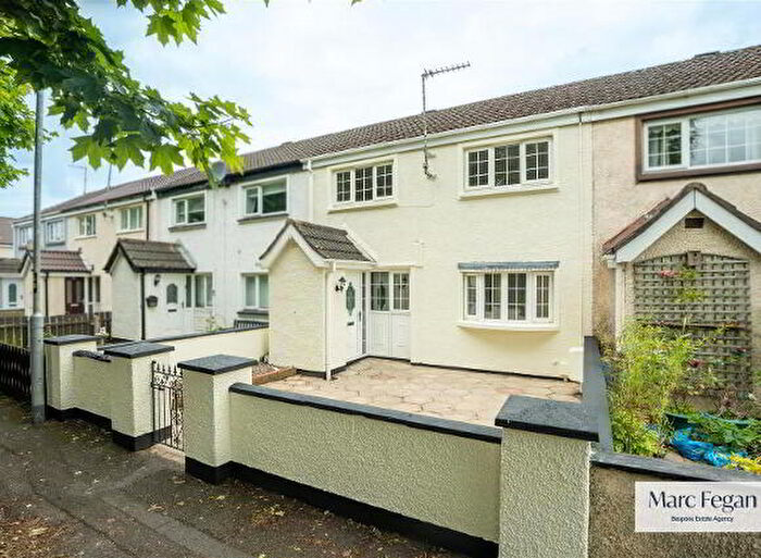 3 Bedroom Mid Terraced House For Sale In Lurgan Tarry, Craigavon, BT67