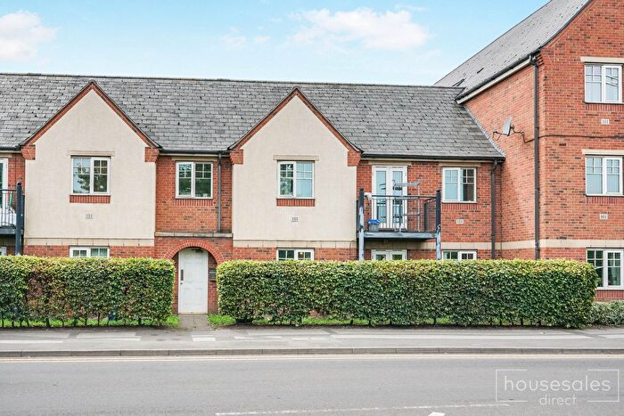 2 Bedroom Flat For Sale In Evershed Way, Burton-On-Trent, DE14