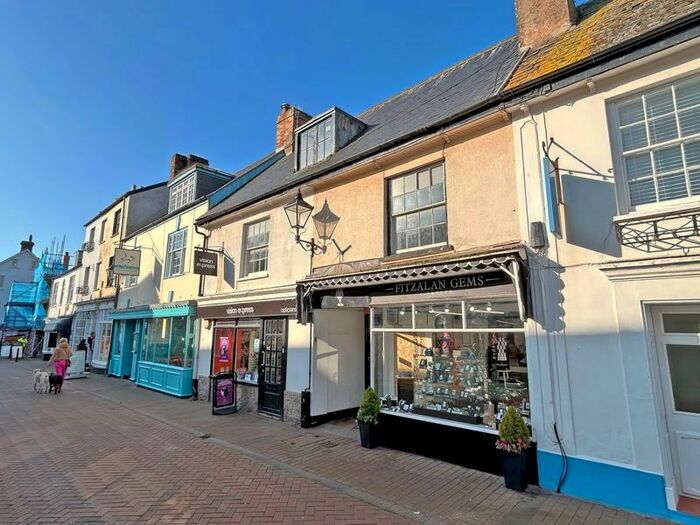 2 Bedroom Flat To Rent In Old Fore Street, Sidmouth, EX10