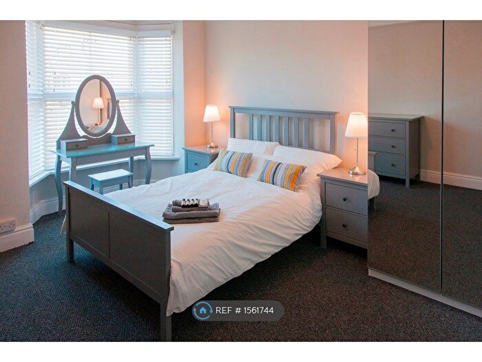 1 Bedroom Flat To Rent In Princes Avenue, Hull, HU5