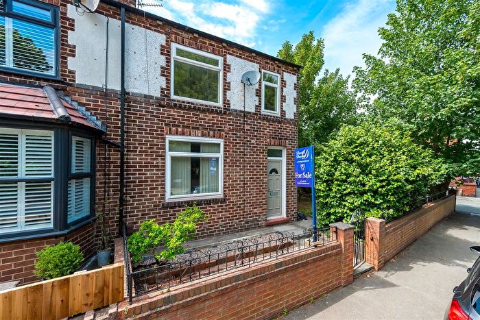 3 Bedroom Semi-Detached House For Sale In Nutgrove Road, Nutgrove, St Helens, WA9