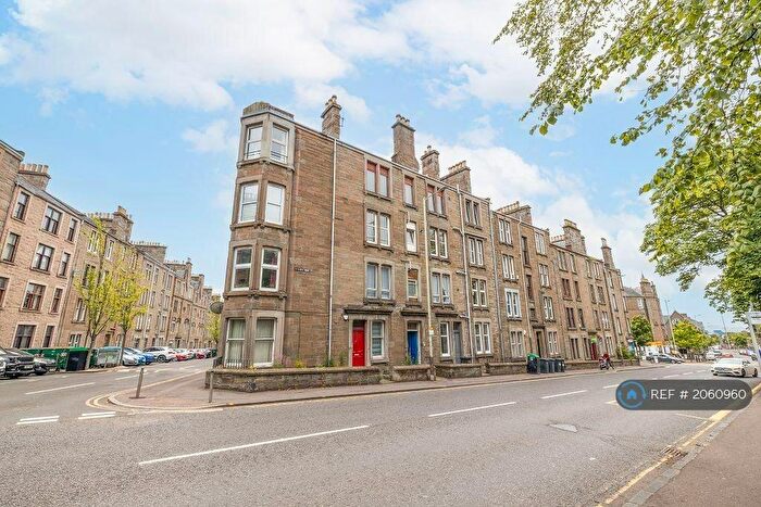 2 Bedroom Flat To Rent In Pitkerro Road, Dundee, DD4