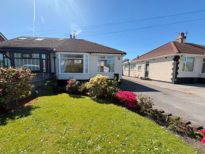 2 Bedroom Semi-Detached Bungalow For Sale In Dodds Lane, Maghull, L31