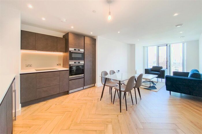 2 Bedroom Flat To Rent In Silvercroft Street, Manchester, M15