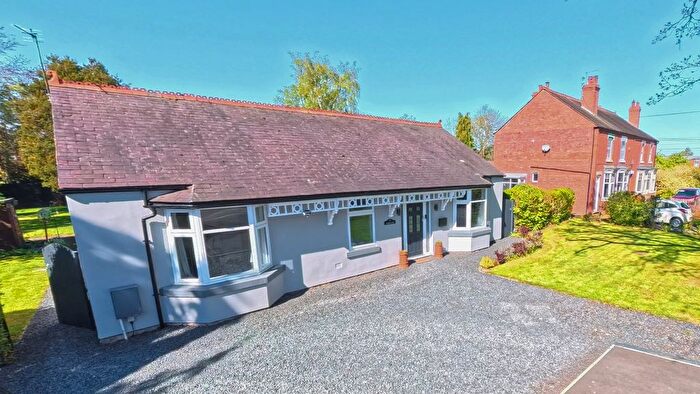 4 Bedroom Detached Bungalow For Sale In Bridgnorth Road, Bridgnorth, WV16