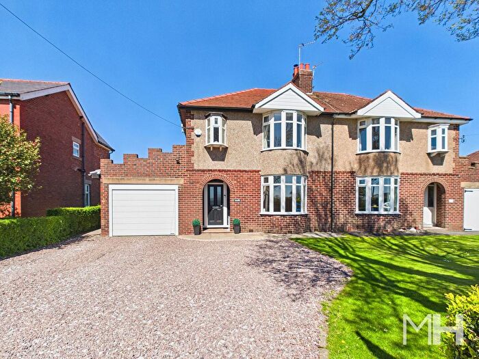 3 Bedroom Semi-Detached House For Sale In Wham Lane, Whitestake, Preston, PR4