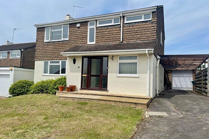4 Bedroom Detached House For Sale In Oakhill, Claygate, KT10
