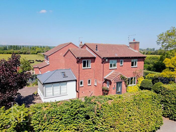 4 Bedroom Detached House For Sale In Owthorpe Lane, Kinoulton, Nottingham, NG12