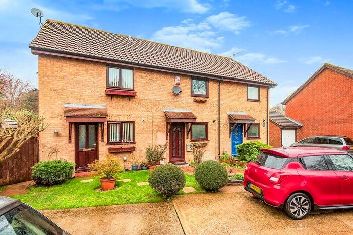 2 Bedroom Terraced House To Rent In Hazebrouck Road, Faversham, Kent ME13