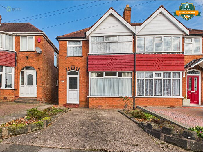 3 Bedroom Semi-Detached House For Sale In Mildenhall Road, Birmingham, B42