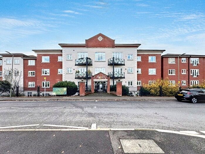 1 Bedroom Flat For Sale In Langstone Way, Farthing Court, NW7