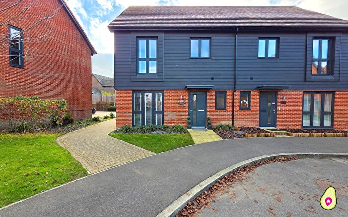 3 Bedroom Semi-Detached House For Sale In Stirling Close, Crowthorne, Berkshire, RG45