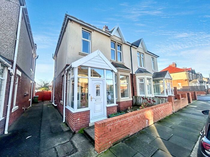 3 Bedroom Semi-Detached House For Sale In Plessey Avenue, Blyth, NE24