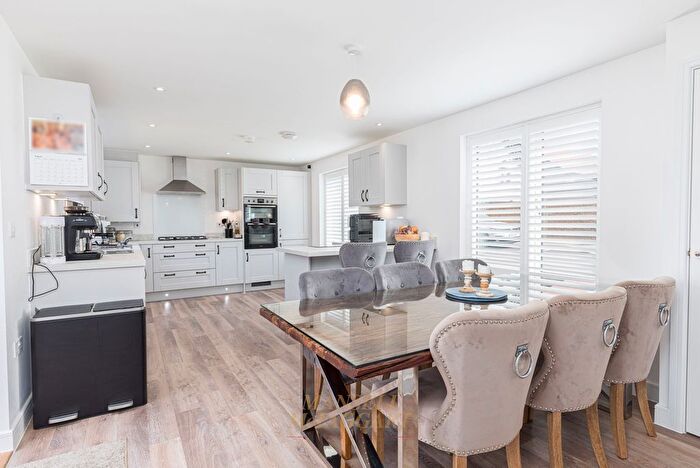 4 Bedroom Detached House For Sale In Gibby Road, Copthorne, RH10