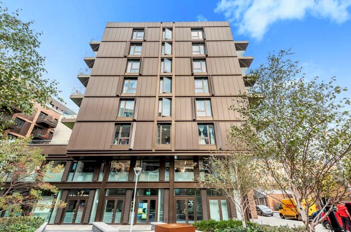 2 Bedroom Flat To Rent In Moulding Lane London, SE14