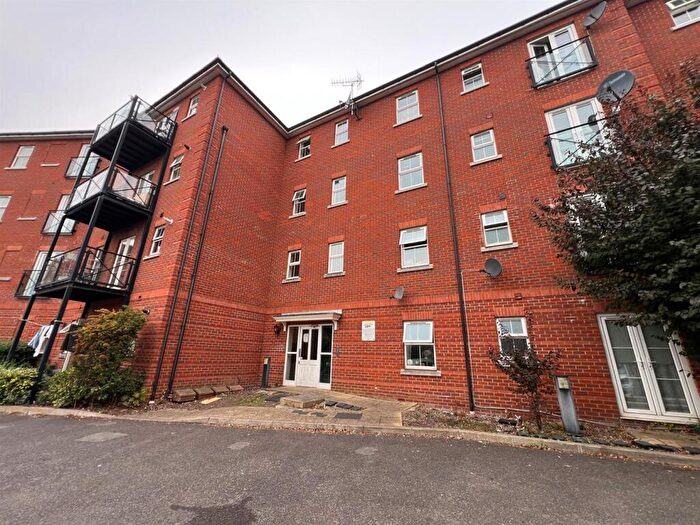 2 Bedroom Flat For Sale In Piper Way, Ilford, IG1