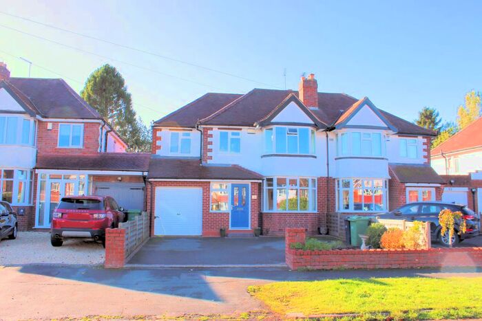 4 Bedroom Semi-Detached House For Sale In Causey Farm Road, Halesowen B63