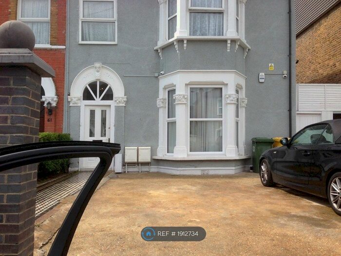 2 Bedroom Flat To Rent In Kingswood Road, Ilford, IG3