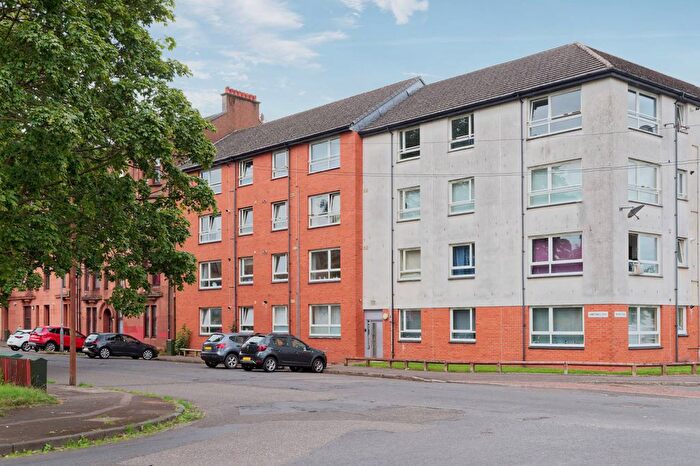2 Bedroom Flat For Sale In Hamiltonhill Road, Glasgow, G22
