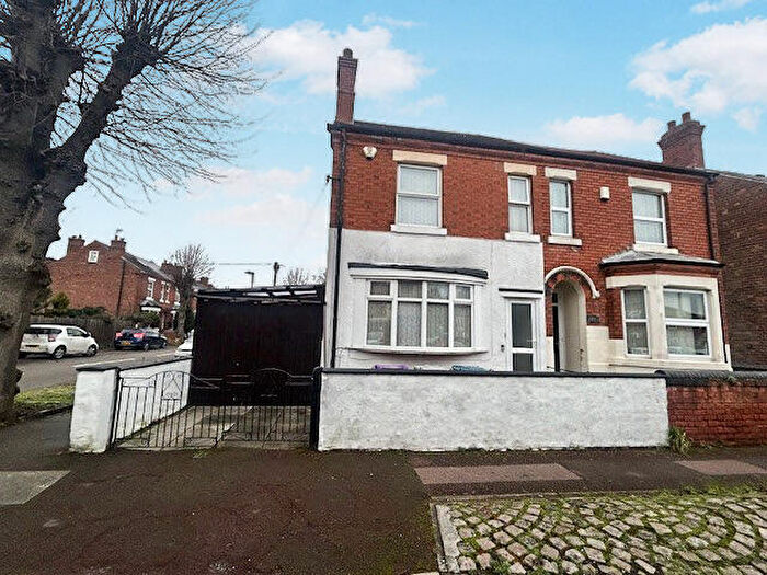 3 Bedroom Detached House For Sale In Oakfields Road, Nottinghamshire, Nottingham, NG2