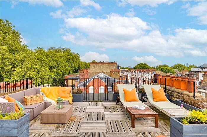 2 Bedroom Flat To Rent In Bramham Gardens, Earls Court, London, SW5