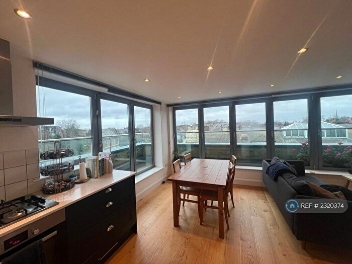 2 Bedroom Penthouse To Rent In Lee High Road, London, SE13