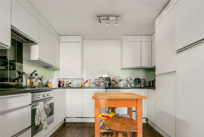 2 Bedroom Flat To Rent In Eden House, - Deptford High Street, London, SE8