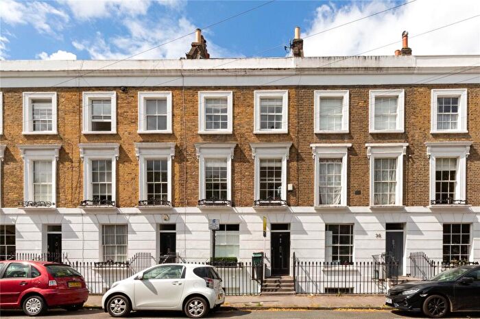 3 Bedroom Terraced House To Rent In Arlington Square, London, N1