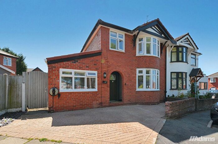 4 Bedroom Semi-Detached House For Sale In Roland Avenue, Runcorn, WA7