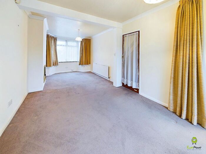 3 Bedroom End Of Terrace House For Sale In Clovelly Road, Bexleyheath, Kent, DA7