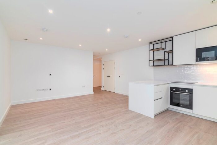 2 Bedroom Flat To Rent In Caldon Boulevard, Alperton, HA0